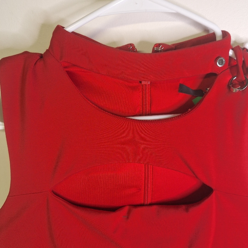 Guess Red Sleeveless Bodycon Dress With Metal Detail And Peekaboo Front Size S - Picture 2 of 7